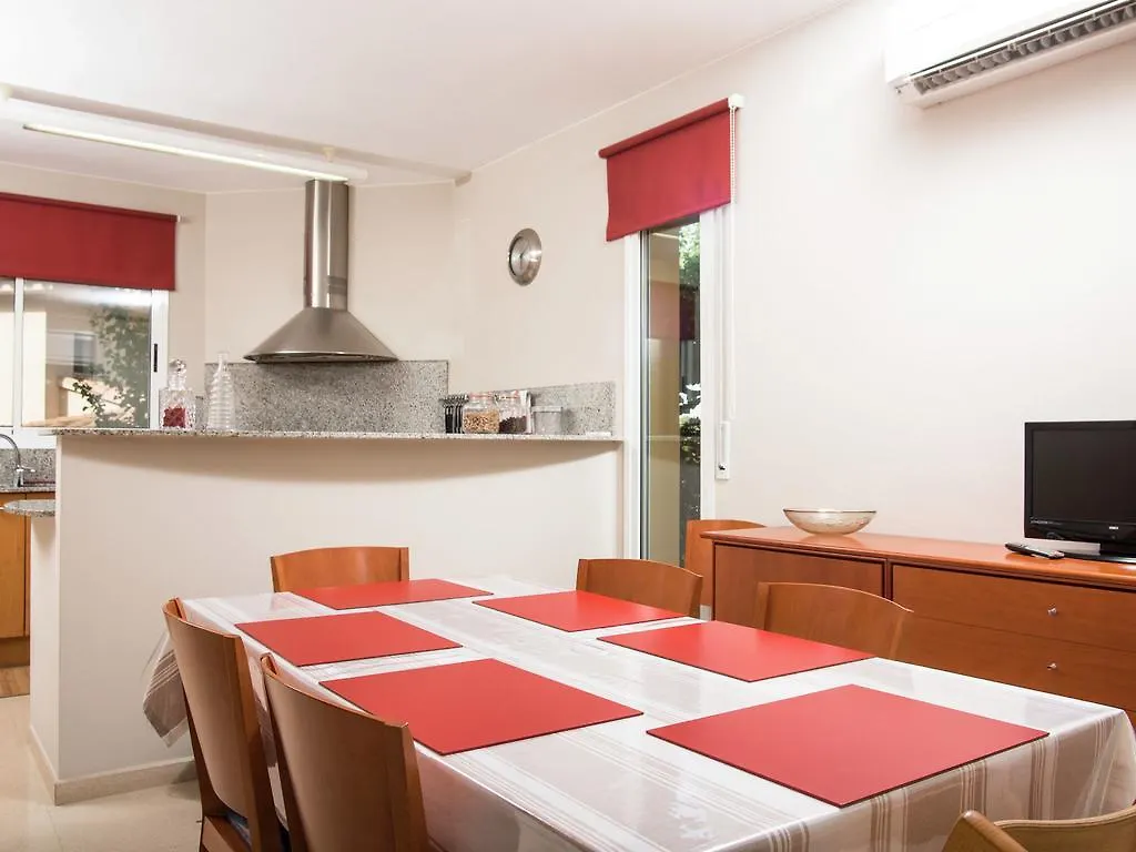 Modern Villa In Les Corts With Pool Spanien
